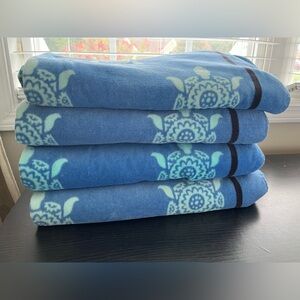 Vera Bradley Beach Towels – Discontinued Turtle Print (Set of 4)
